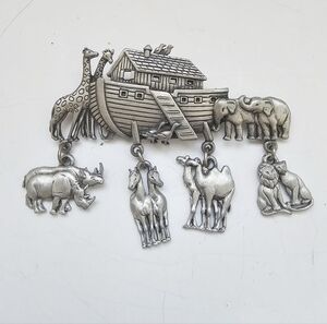 Vintage 1990s Silver Noah's Ark Animal Charm Brooch JJ